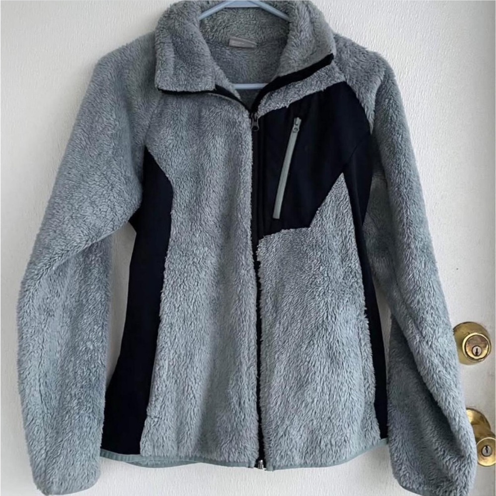 Woman’s Columbia jacket